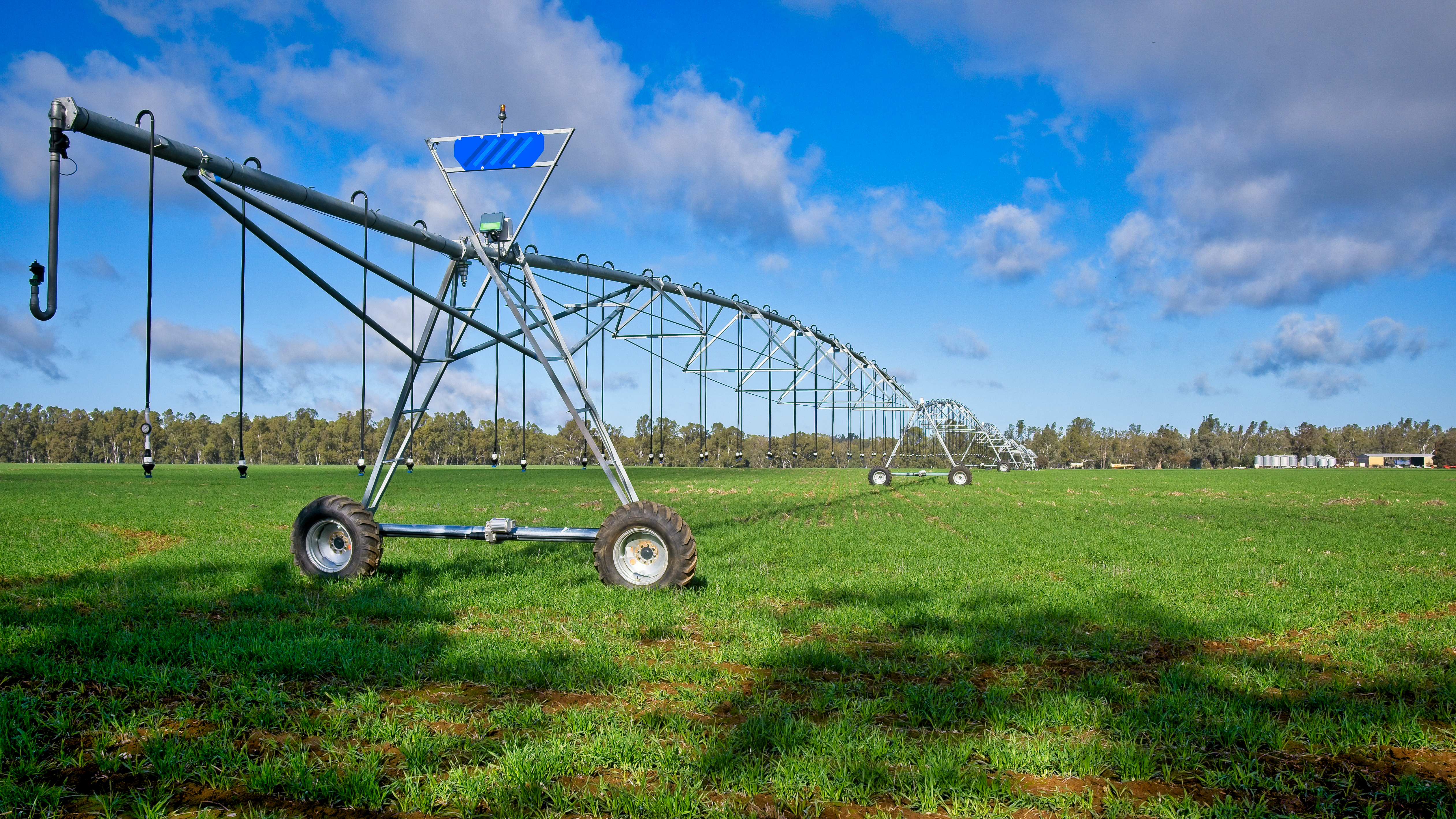 Pivot shutterstock 1890984133